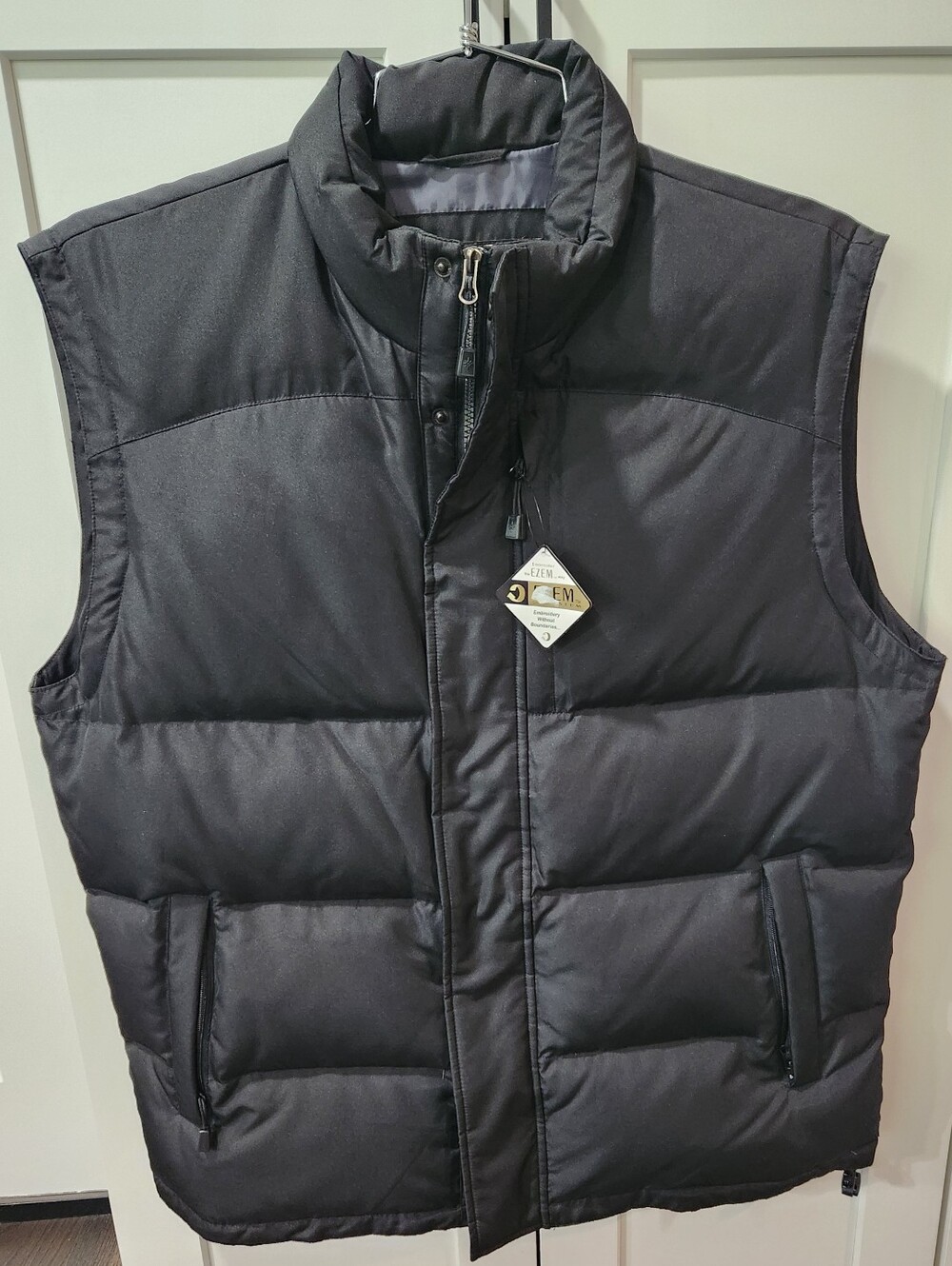 Men's Black Puffer Vest
